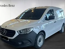 Vit Begagnad 2023 Mercedes Citan 110 Van | 299 900 kr (Marknadspris)