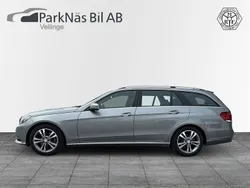 Silver (palladiumsilver metallic) Begagnad 2013 Mercedes E220 Avantgarde Kombi | 164 900 kr (Lite dyr)