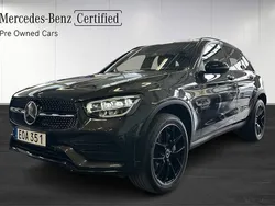 Grå Begagnad 2022 Mercedes GLC300e AMG SUV | 468 700 kr (Marknadspris)