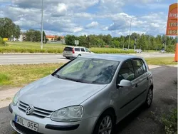 Silver Begagnad 2005 VW Golf IV Trendline Halvkombi | 31 000 kr (Marknadspris)