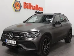Blå Begagnad 2020 Mercedes GLC300e AMG SUV | 399 000 kr (Marknadspris)