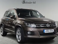 Brun Begagnad 2015 VW Tiguan Sportline SUV | 118 900 kr (Marknadspris)