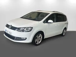 Vit Begagnad 2017 VW Sharan Minibuss | 229 000 kr (Marknadspris)