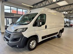 Vit Begagnad 2023 Fiat Ducato Van | 299 000 kr (Superpris)