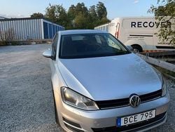 Grå Begagnad 2014 VW Golf VII Halvkombi | 75 000 kr (Marknadspris)