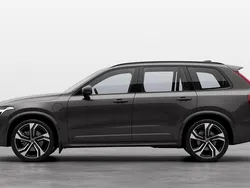Grå Ny 2024 Volvo XC90 Ultra SUV | 969 000 kr (Dyr)