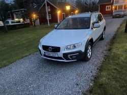 Vit Begagnad 2015 Volvo XC70 Momentum Kombi | 128 500 kr (Superpris)