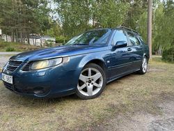 Blå Begagnad 2005 Saab 9-5 Linear Kombi | 22 900 kr (Marknadspris)