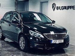Svart Begagnad 2019 Peugeot 308 Allure Halvkombi | 129 900 kr (Marknadspris)