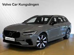Grå Begagnad 2024 Volvo V90 Plus Kombi | 539 900 kr (Marknadspris)