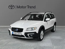 Vit Begagnad 2016 Volvo XC70 Momentum SUV | 199 000 kr (Marknadspris)