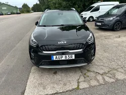 Svart Begagnad 2022 Kia Niro Advance SUV | 118 750 kr