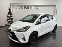 Vit Begagnad 2017 Toyota Yaris Active Halvkombi | 129 000 kr (Marknadspris)