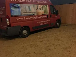 Röd Begagnad 2011 Peugeot Boxer Van | 120 000 kr (Marknadspris)
