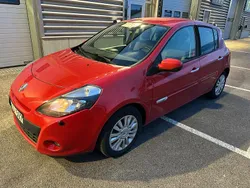 Röd Begagnad 2011 Renault Clio R.S. Halvkombi | 39 900 kr (Marknadspris)