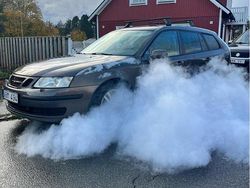 Brun Begagnad 2006 Saab 9-3 Kombi | 10 000 kr (Marknadspris)