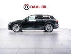 Svart Begagnad 2022 Audi e-tron Proline SUV | 379 700 kr (Marknadspris)