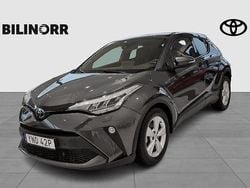 Mörkgrå Begagnad 2022 Toyota C-HR Edition SUV | 279 900 kr (Marknadspris)