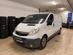 Vit Begagnad 2011 Opel Vivaro Van | 59 900 kr (Marknadspris)