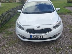 Vit Begagnad 2014 Kia Ceed Sportswagon Comfort Kombi | 54 900 kr (Marknadspris)
