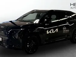 Svart (black) Begagnad 2025 Kia EV3 GT-Line SUV | 519 900 kr