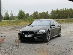 Svart Begagnad 2012 BMW M5 Comfort Edition Sedan | 389 000 kr (Marknadspris)