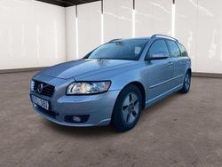 Ljusgrå (grå) Begagnad 2012 Volvo V50 Momentum Kombi | 49 900 kr (Marknadspris)