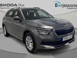 Grå Begagnad 2023 Skoda Kamiq SUV | 239 000 kr (Marknadspris)
