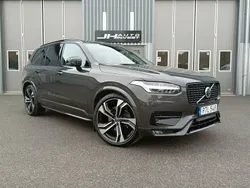 Grå Begagnad 2022 Volvo XC90 R-Design SUV | 599 900 kr (Marknadspris)