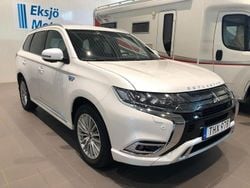Vit Begagnad 2020 Mitsubishi Outlander SUV | 299 900 kr