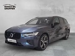 Mörkblå (blå) Begagnad 2022 Volvo V60 R-Design Kombi | 469 000 kr (Marknadspris)