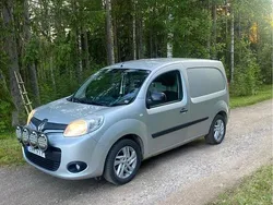 Grå Begagnad 2016 Renault Kangoo Minibuss | 52 000 kr (Bra pris)