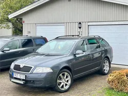 Grå Begagnad 2008 Skoda Octavia Kombi | 20 000 kr (Bra pris)