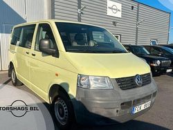Ljusgrön Begagnad 2006 VW Shuttle Minibuss | 99 900 kr
