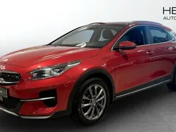 Röd (red) Begagnad 2022 Kia XCeed Advance SUV | 249 900 kr (Marknadspris)