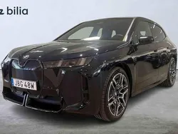 Svart Begagnad 2025 BMW iX M Sport SUV | 949 900 kr