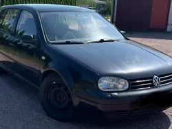 Svart Begagnad 2000 VW Golf IV Trendline Halvkombi | 5 900 kr (Superpris)