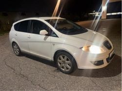 Vit Begagnad 2009 Seat Altea XL Minibuss | 32 000 kr (Bra pris)