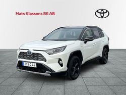 Vit Begagnad 2018 Toyota RAV4 Hybrid Style SUV | 289 000 kr (Marknadspris)
