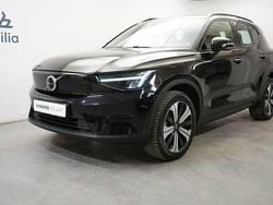 Svart Begagnad 2022 Volvo XC40 Core SUV | 339 900 kr