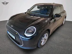 Svart Ny 2024 Mini Cooper SE Halvkombi | 414 900 kr