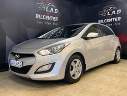 Silver Begagnad 2012 Hyundai i30 Select Halvkombi | 65 900 kr (Marknadspris)