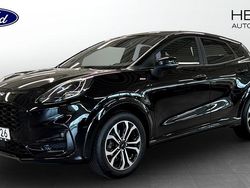 Svart (black) Begagnad 2022 Ford Puma ST-Line Halvkombi | 219 900 kr