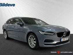 Ljusblå Begagnad 2018 Volvo V90 Momentum Kombi | 259 900 kr (Marknadspris)