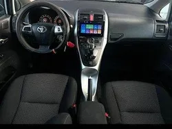 Blå Begagnad 2010 Toyota Auris Halvkombi | 89 000 kr (Bra pris)