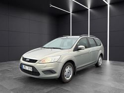 Grå Begagnad 2009 Ford Focus Titanium Kombi | 24 900 kr (Marknadspris)