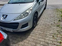 Grå Begagnad 2009 Peugeot 207 Halvkombi | 28 500 kr (Marknadspris)