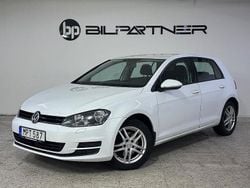 Vit Begagnad 2015 VW Golf VII Halvkombi | 59 900 kr (Superpris)
