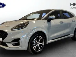 Grå (grey) Ny 2024 Ford Puma ST-Line SUV | 282 900 kr (Marknadspris)