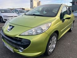 Gul Begagnad 2008 Peugeot 207 Halvkombi | 39 999 kr (Marknadspris)